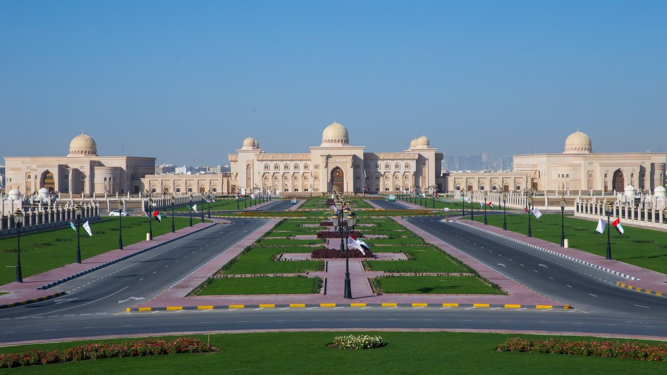 سلم رواتب طلاب الجامعة القاسمية 2025 : في الامارات  